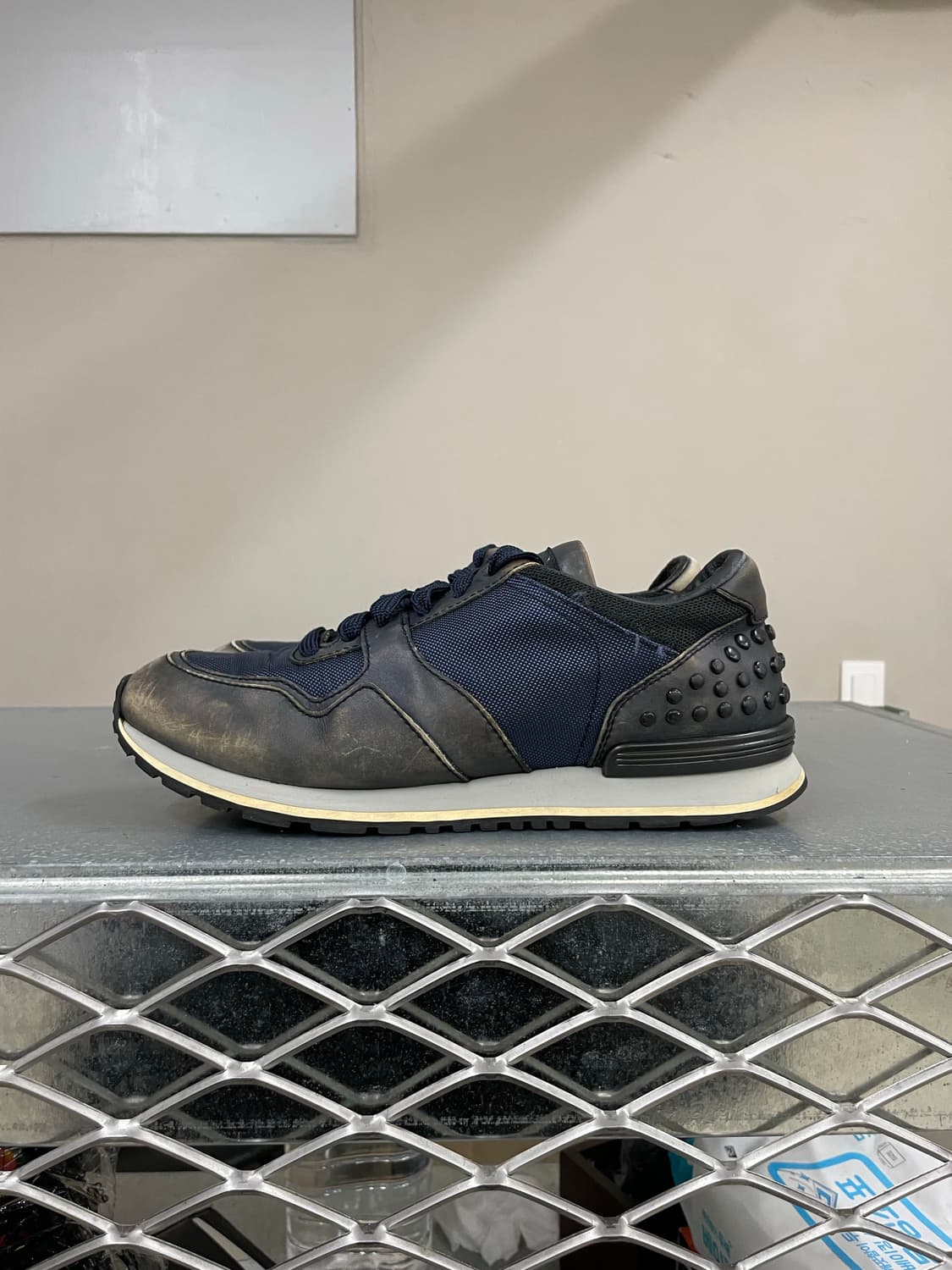 토즈 스터드 스니커즈 UK6 상품이미지1