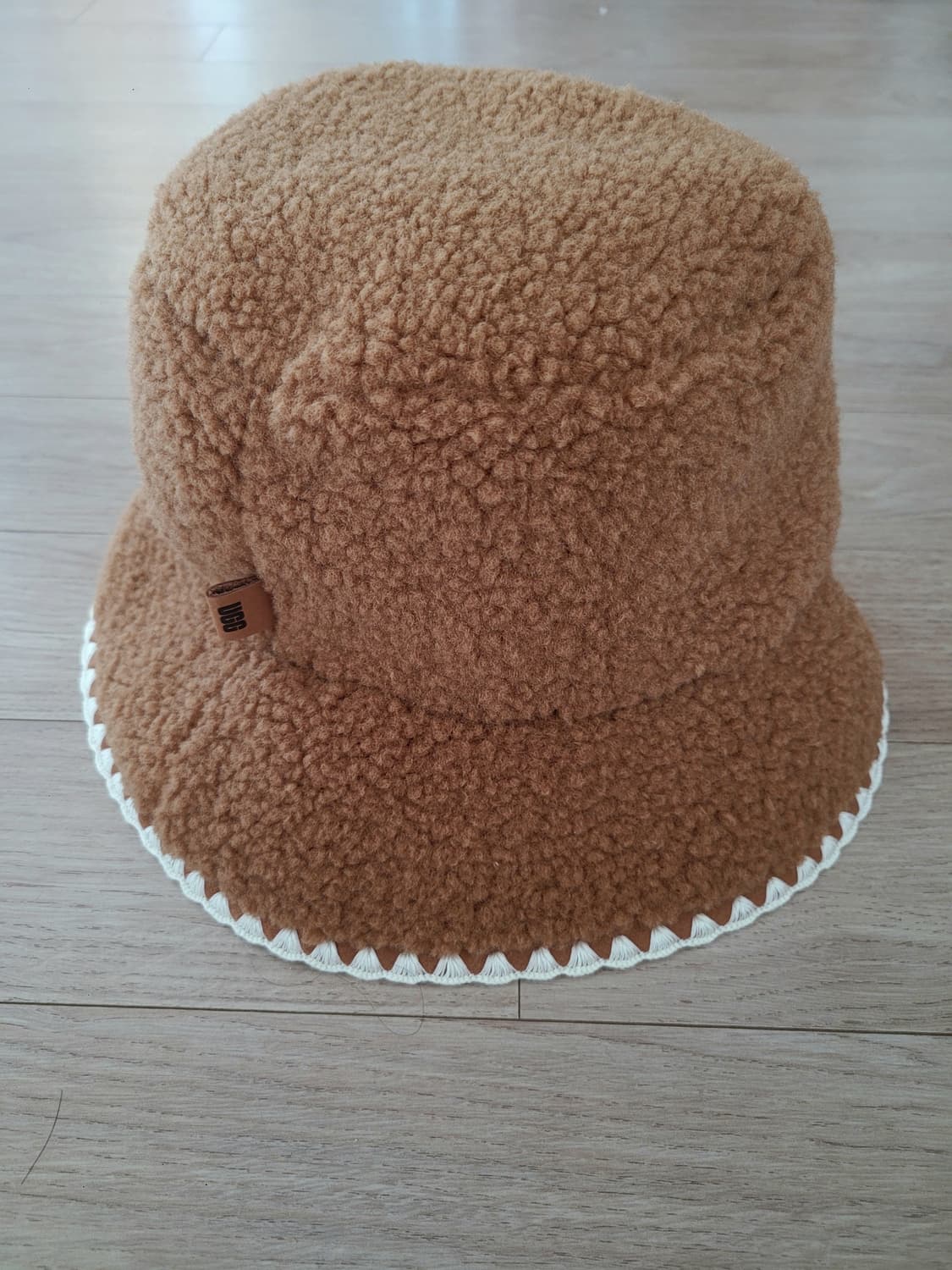 어그 플러프 스캘럽드 버킷햇 체스트넛 상품이미지7