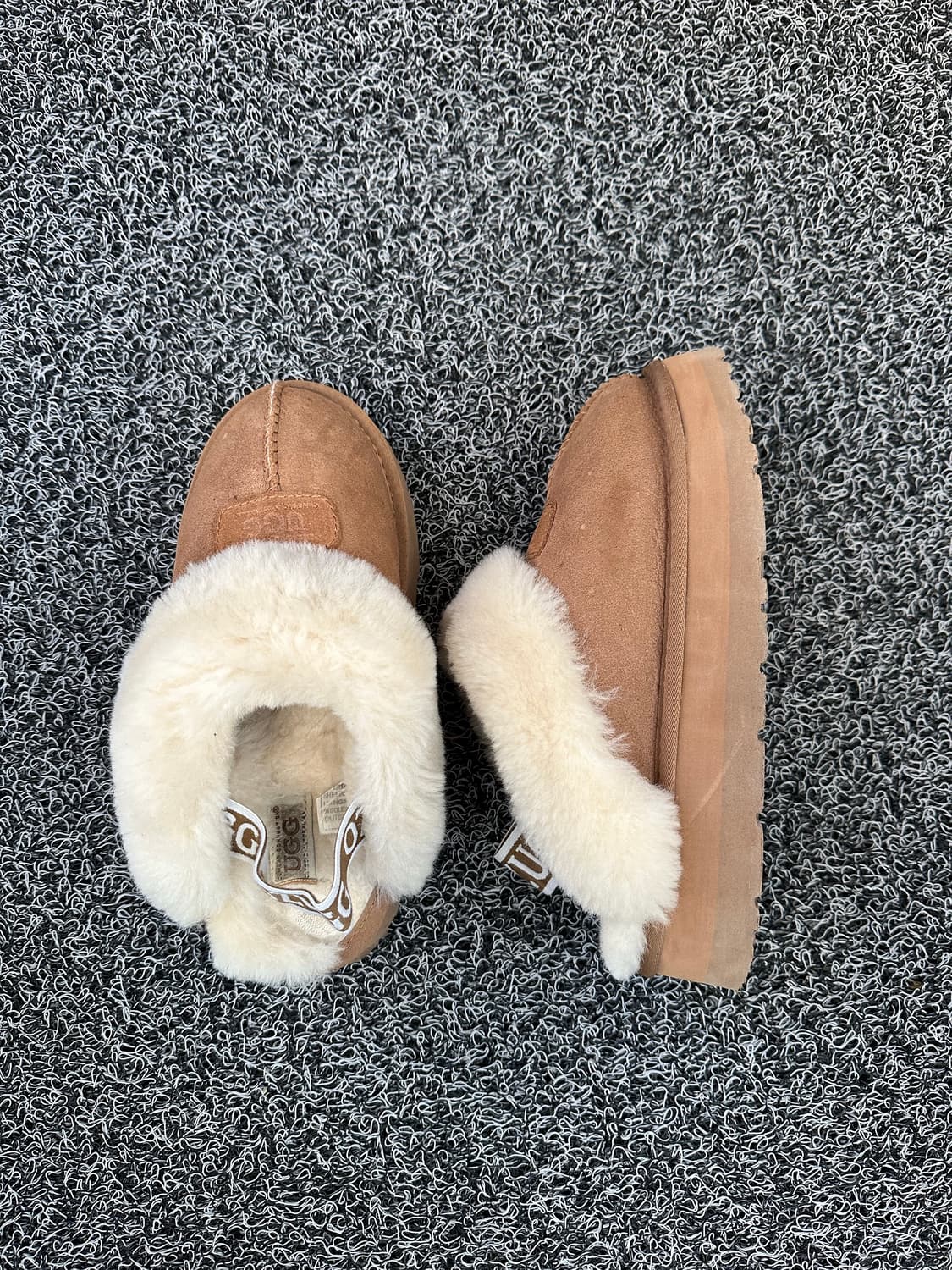 UGG 어그 코케트 슬리퍼 235 상품이미지3