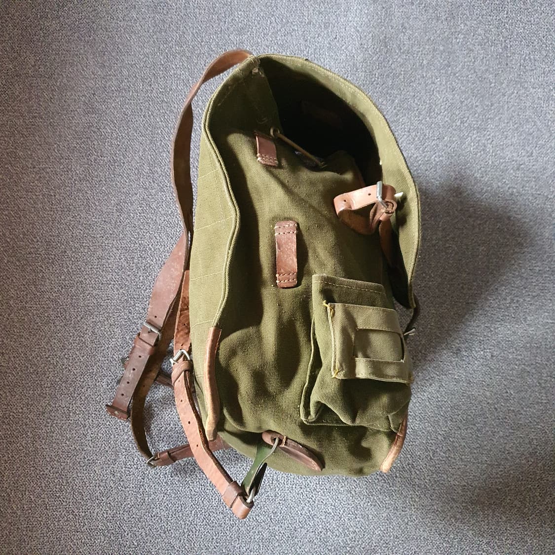70s 루마니아군용 배낭 상품이미지3