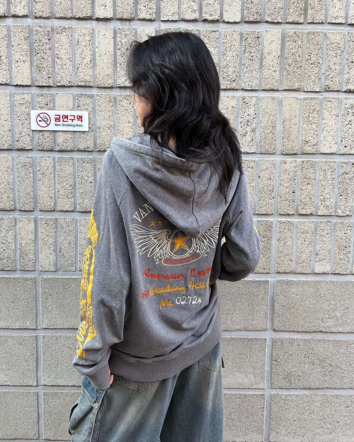 밴슨 그레이 자수&프린팅 후드집업 상품이미지7