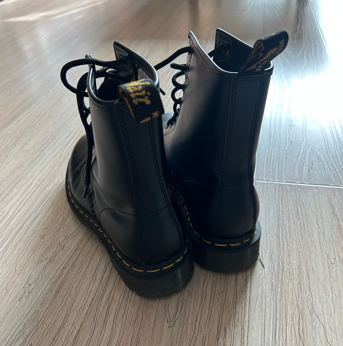 닥터마틴 1460 스무스 레더 레이스업 부츠 블랙 상품이미지2