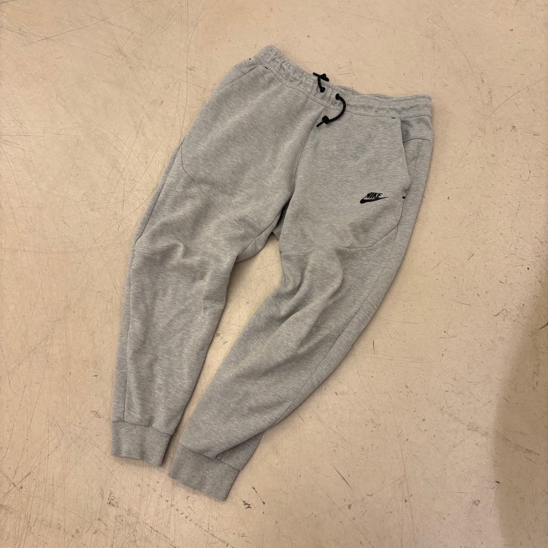 나이키 테크팩 그레이 조거 팬츠 상품이미지1