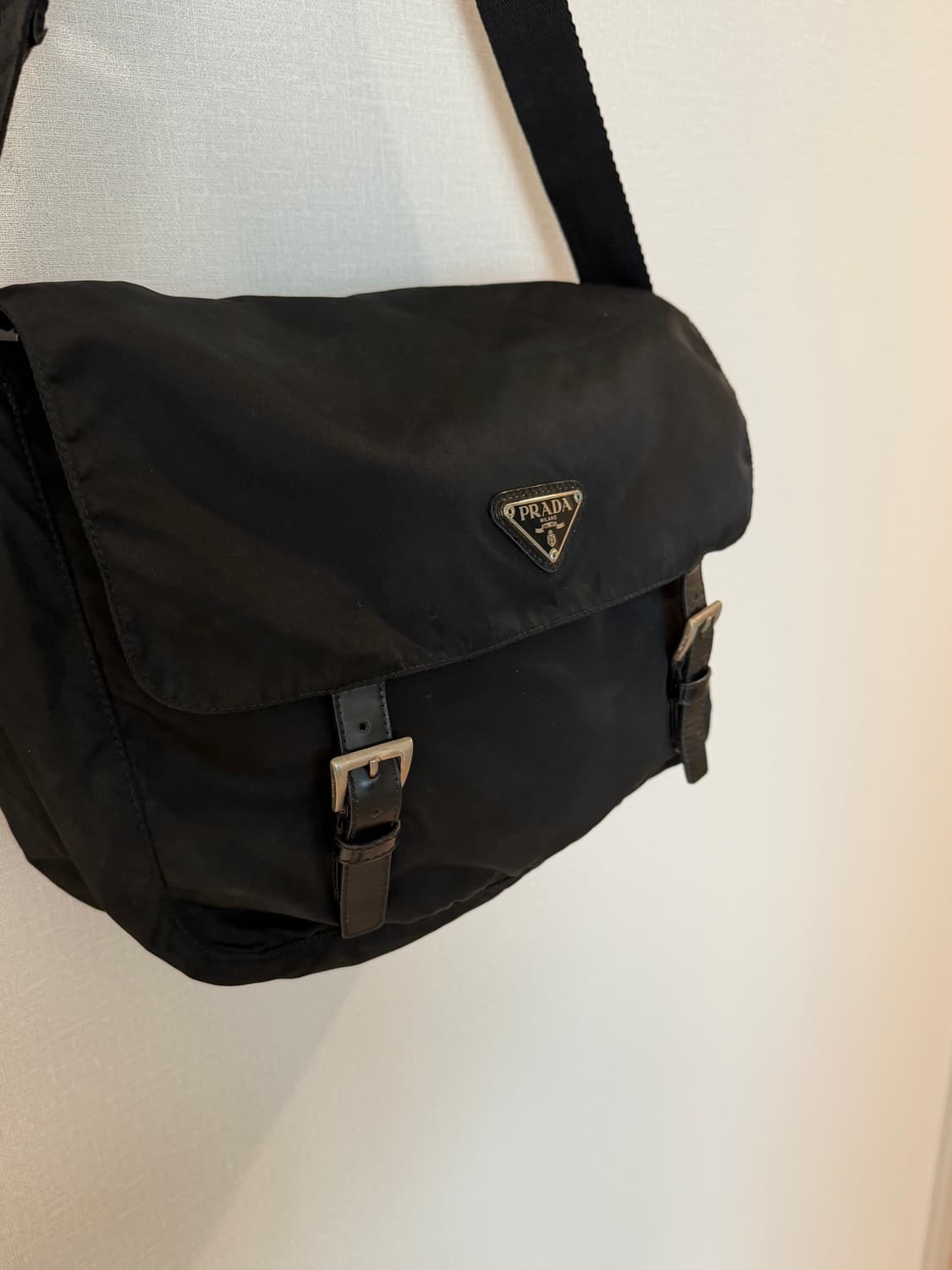 정품 프라다 포코노 나일론 원포켓 메신저백 크로스백 상품이미지4