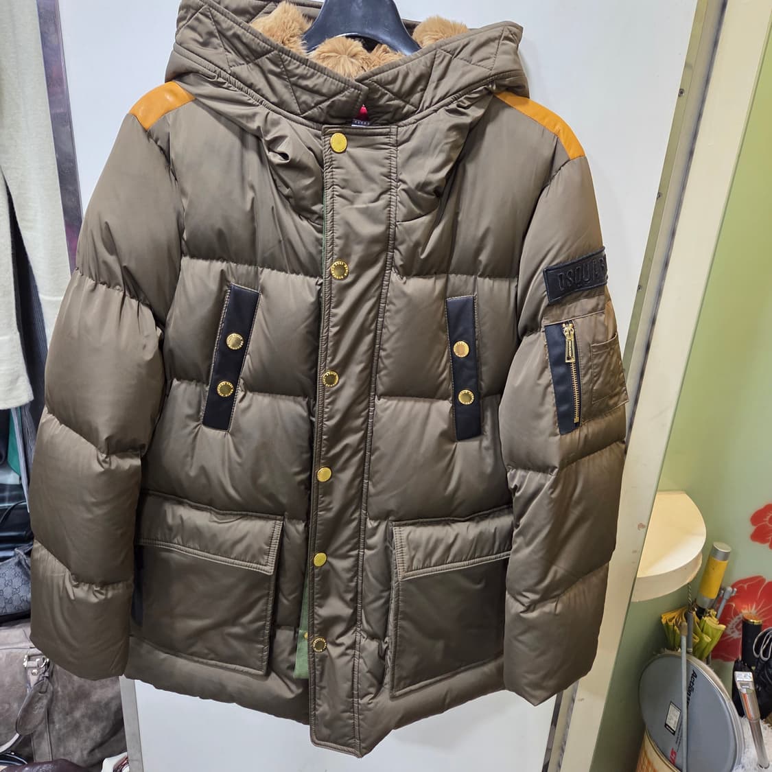 디스퀘어드2 신상 가죽 구스 패딩 상품이미지10