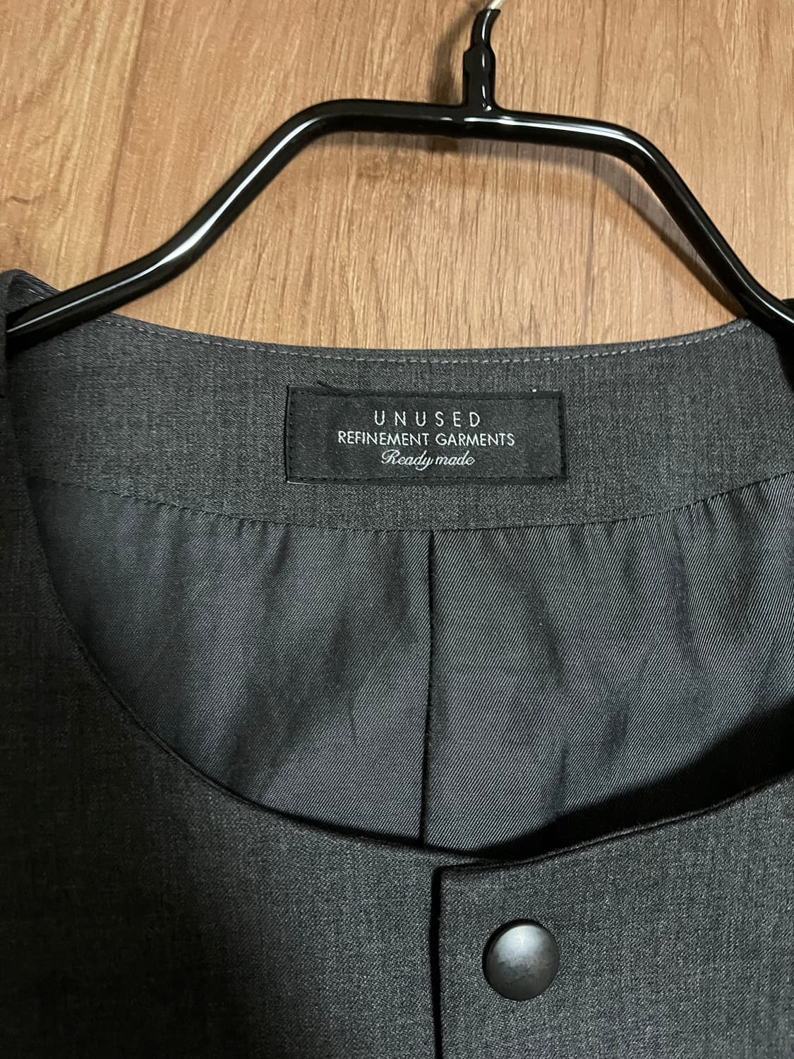 언유즈드 x 빔즈 x SSZ 노카라 스냅 버튼 자켓 상품이미지4