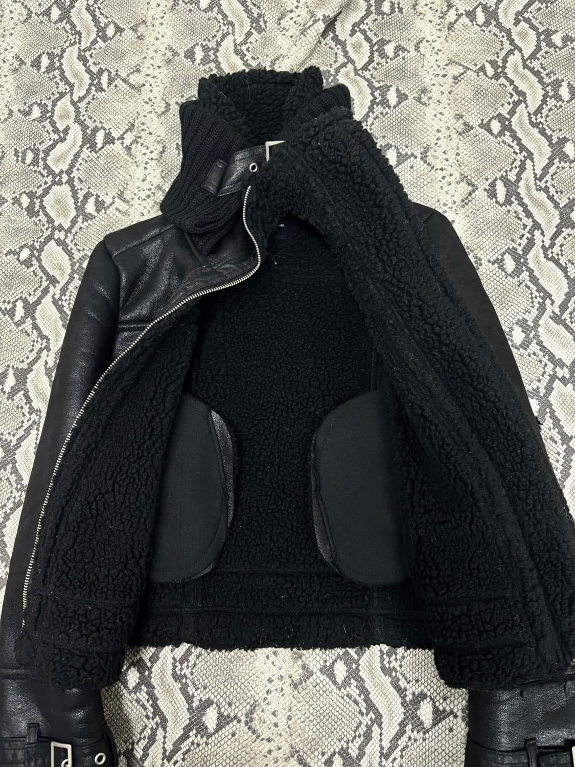 2000s High-Neck Buckle Mustang 상품이미지5