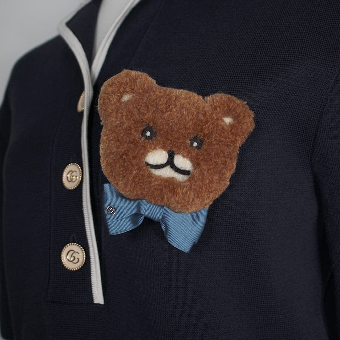 구찌 테디베어 브로치 투톤 상의 55 상품이미지3