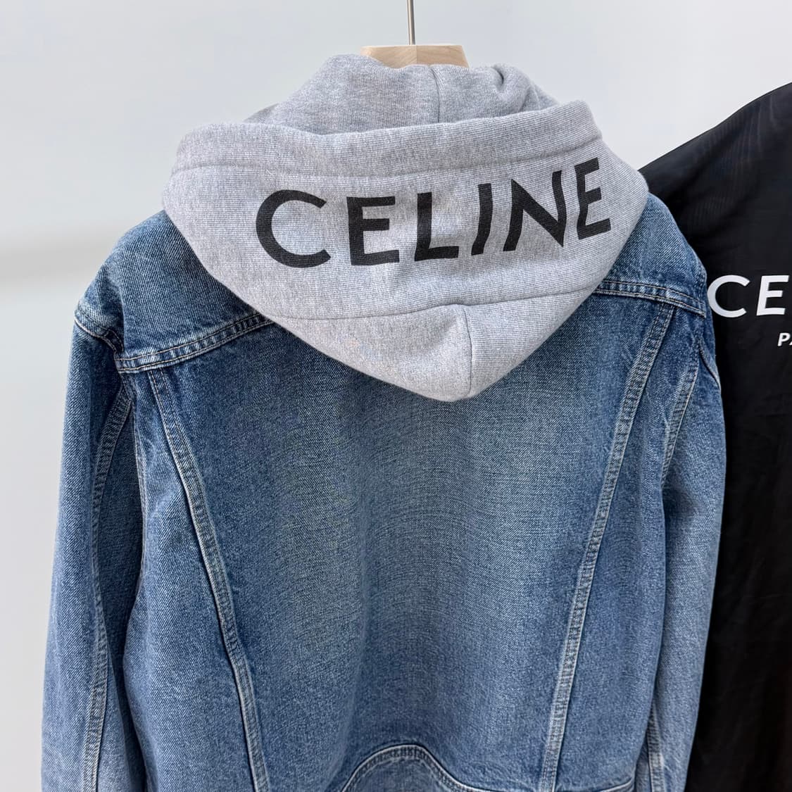 [S+급/M] 셀린느 백로고 후드 데님 청자켓 그레이 상품이미지2