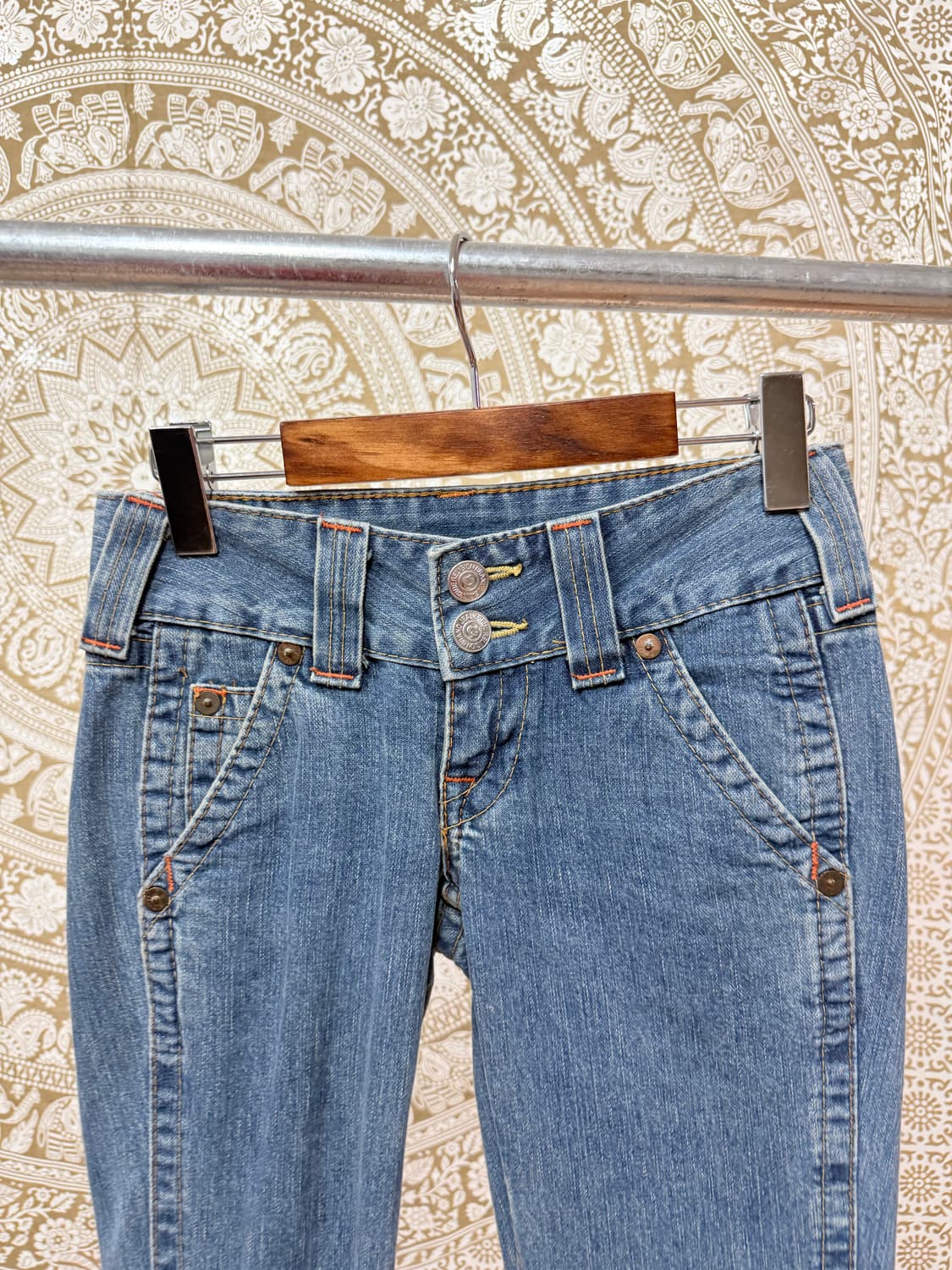 트루릴리젼 sammy 로우라이즈 부츠컷 데님팬츠  상품이미지4