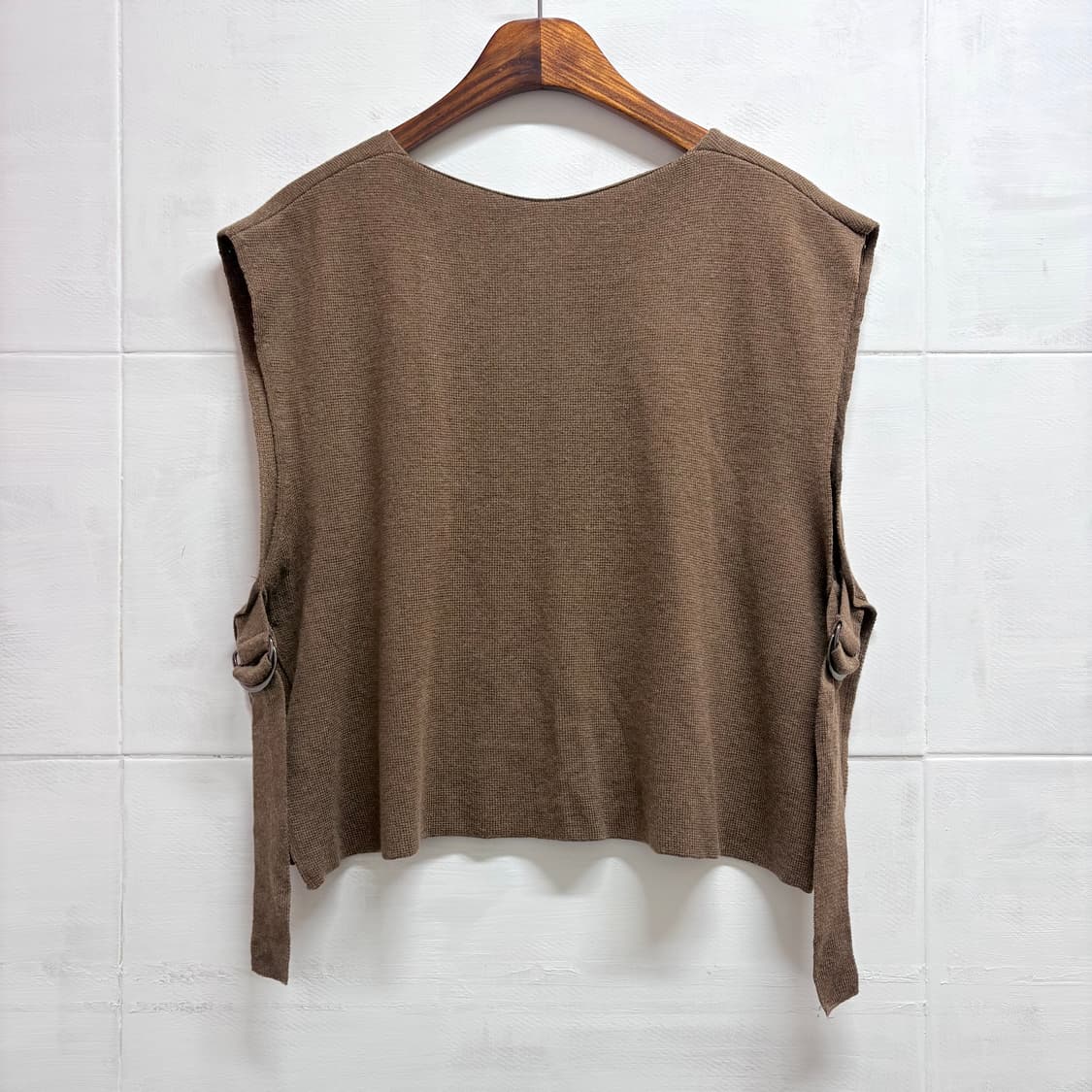 브라운 브이넥 사이드 스트랩 니트 베스트 조끼  상품이미지3