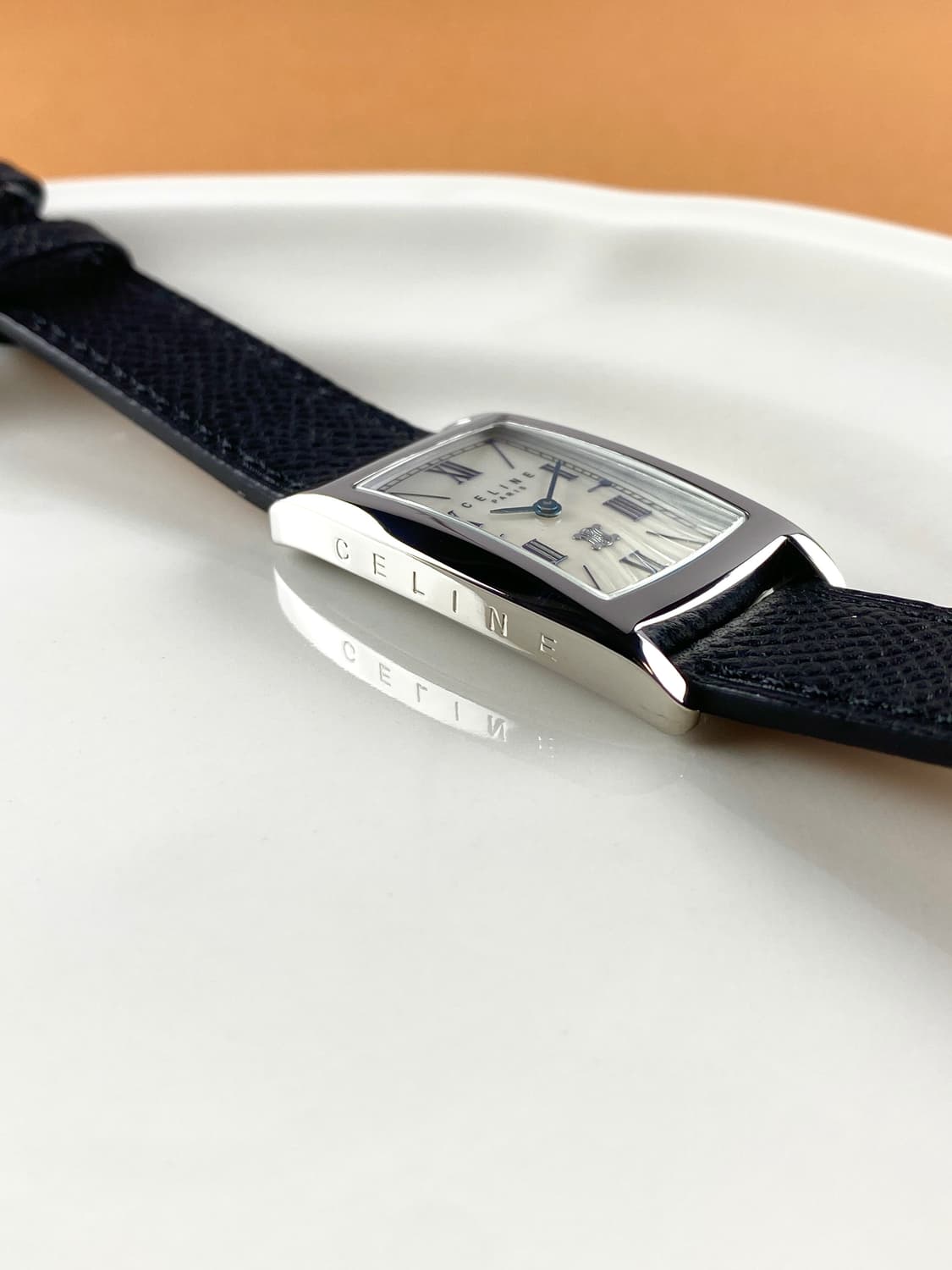 CELINE soft shell watch UNISEX 상품이미지5