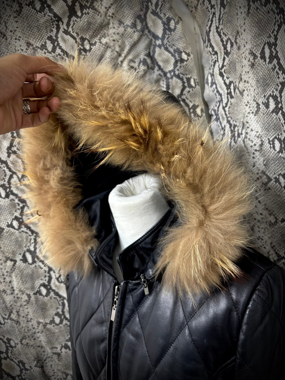 SheepSkin Down Leather Buckle Detail Fur 상품이미지7