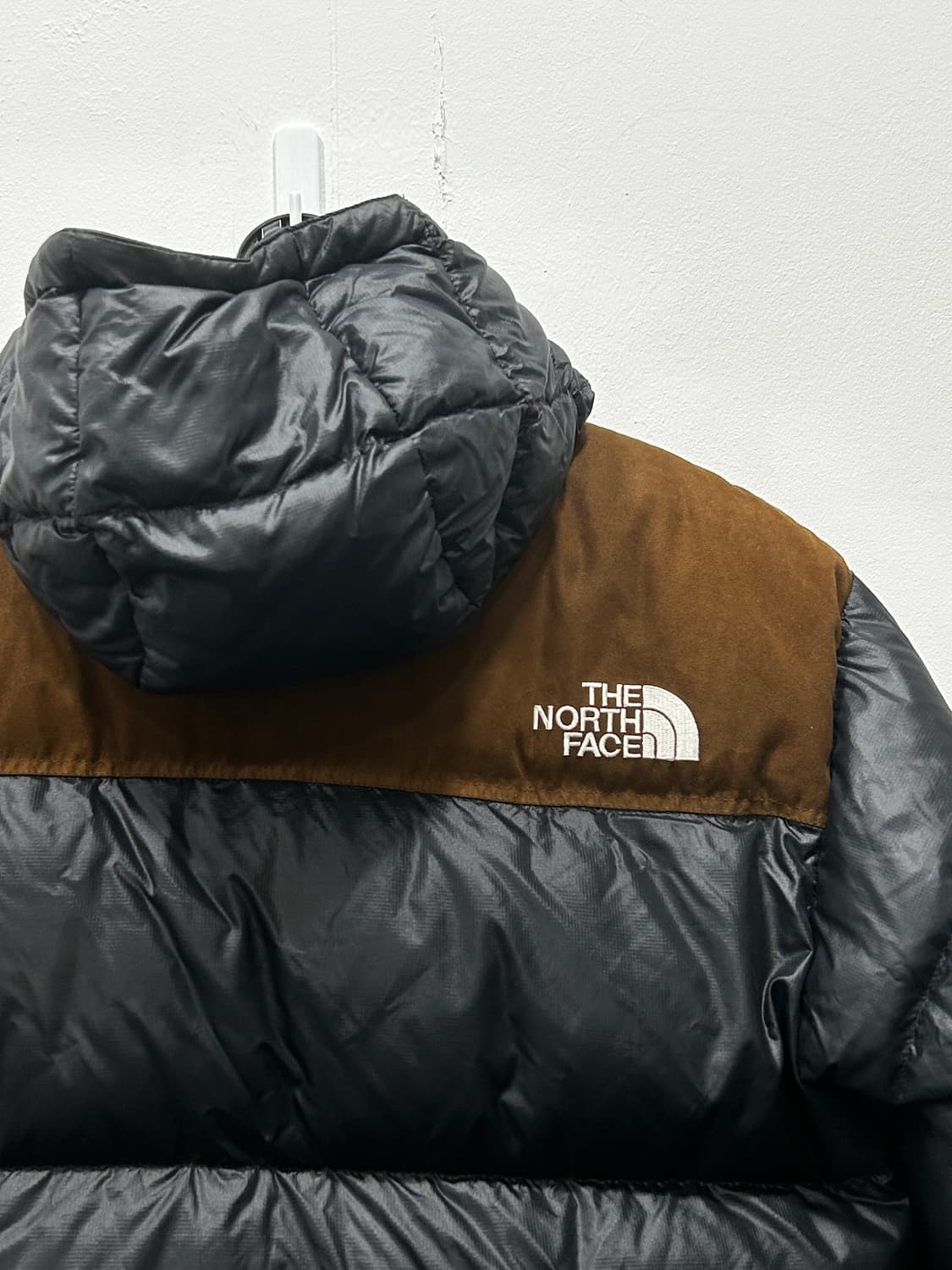 노스페이스 한정판 눕시 700LTD 구스다운 패딩 90 상품이미지5