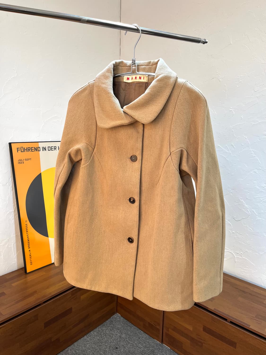 마르니 베이지 카라 코트 상품이미지4