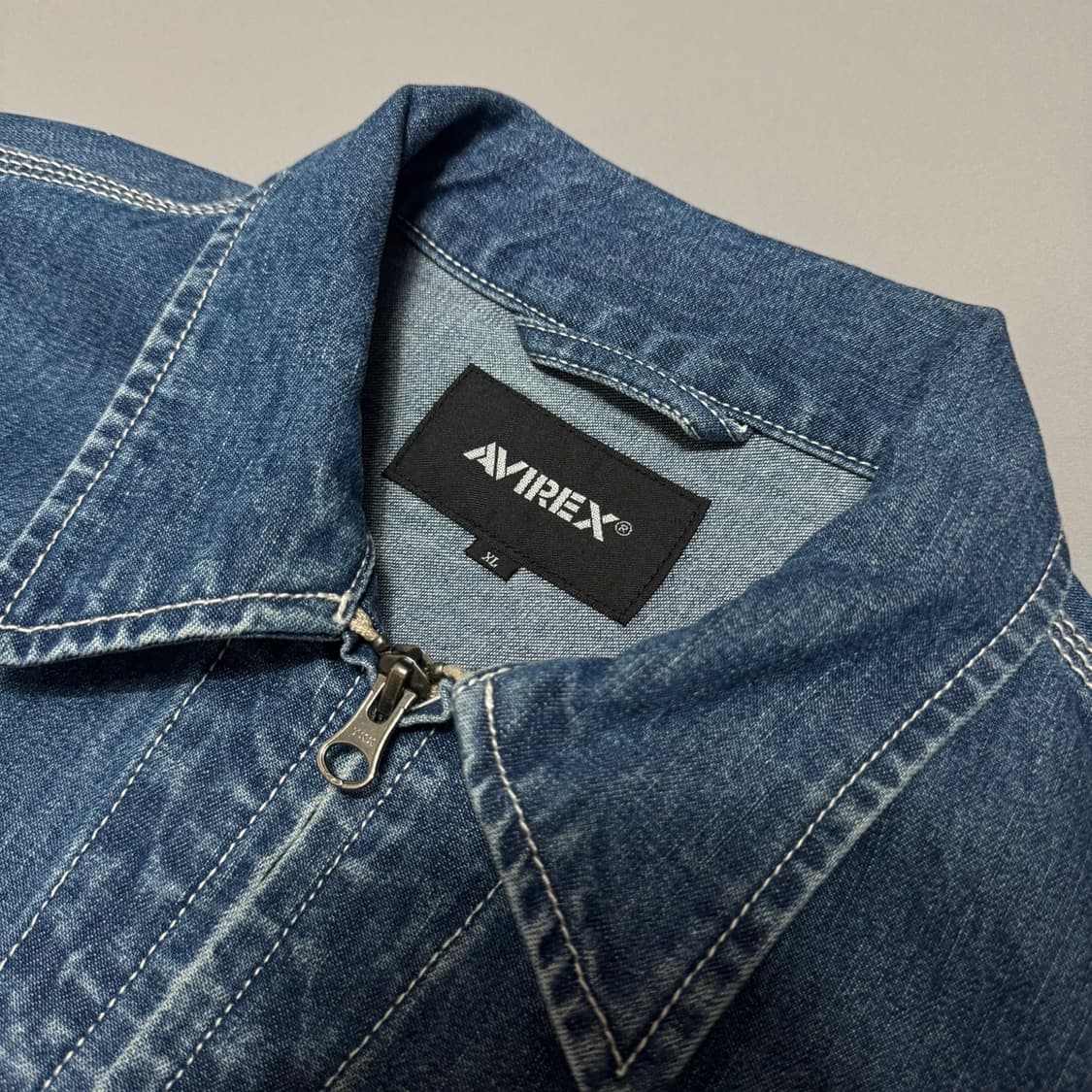 아비렉스(AVIREX) 라이트블루 워시드 데님 패치 로고 91-B 자켓 상품이미지3