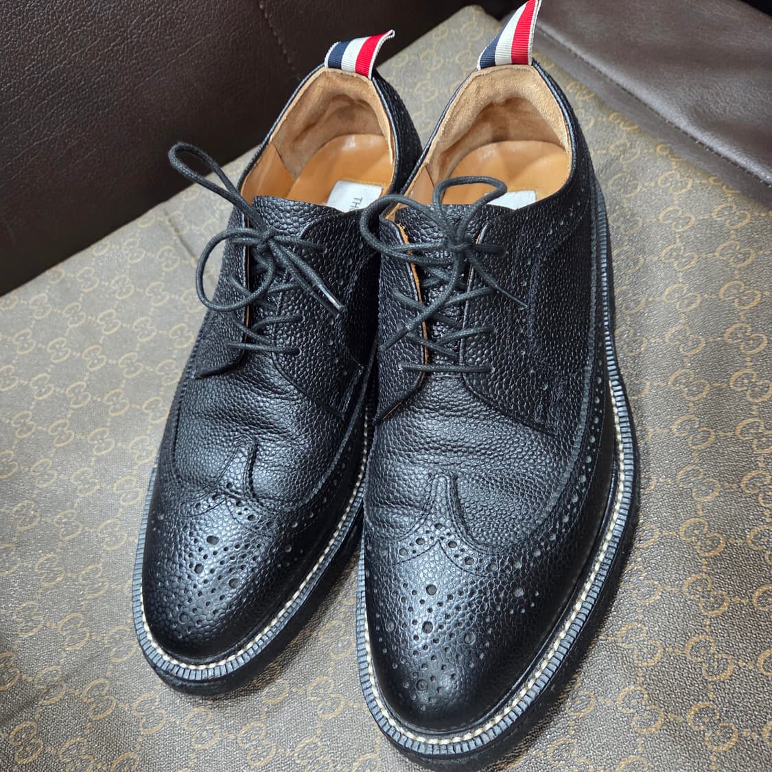 톰브라운 윙팁 상품이미지1