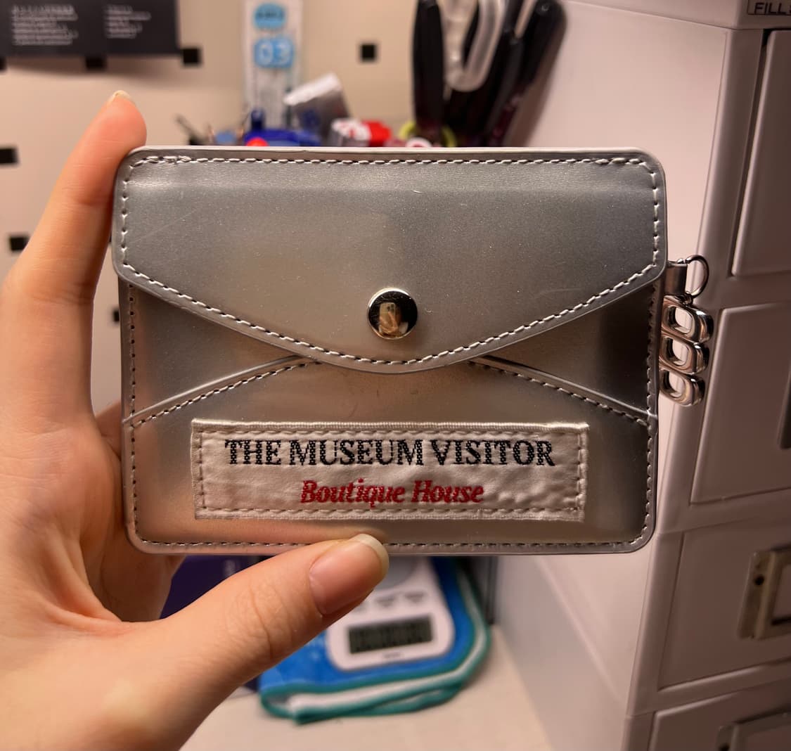 더뮤지엄비지터 카드지갑 상품이미지3