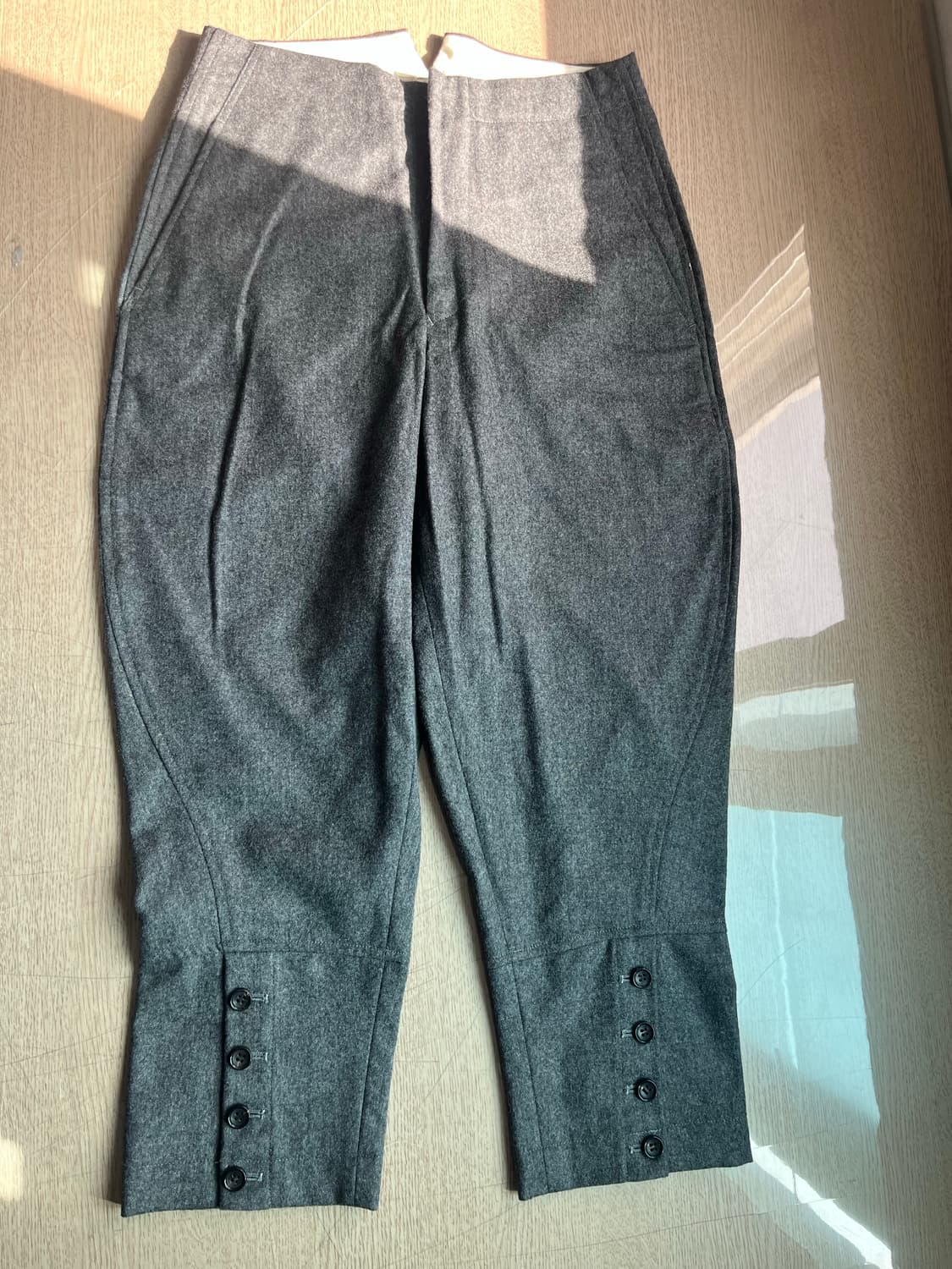 s 꼼데가르송 헴 포버튼 시그니처 팬츠 상품이미지1