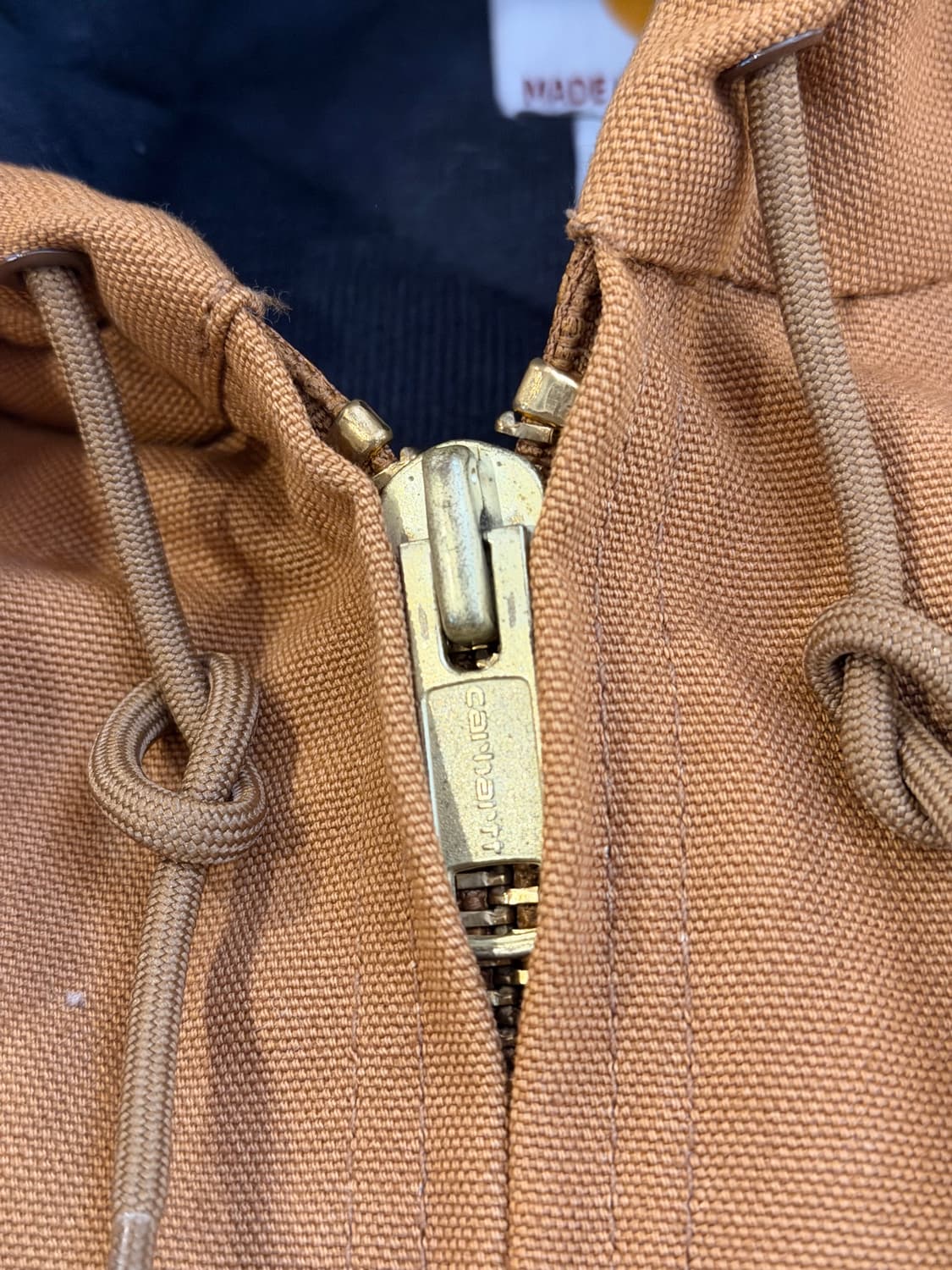 칼하트 USA 새상품급 액티브 후드 워크자켓 J140 BRN 상품이미지3