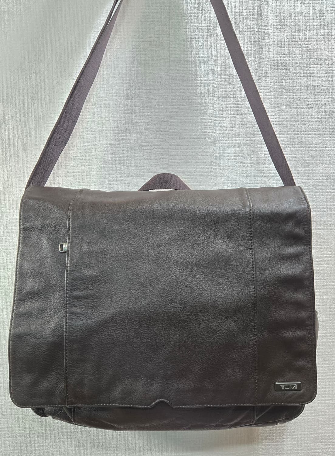 투미 TUMI- 브라운레더 숄더백 크로스백 메신저백  상품이미지1