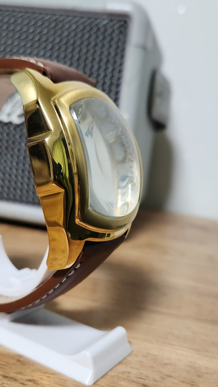 #인빅타 남성 그랜드 루파 스위스 ETA 크로노그래프 골드시계 급처 상품이미지5