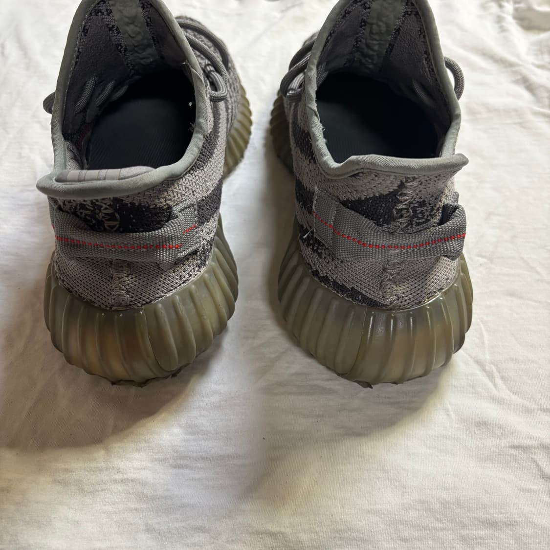 이지부스트 350 V2 벨루가 270  상품이미지3