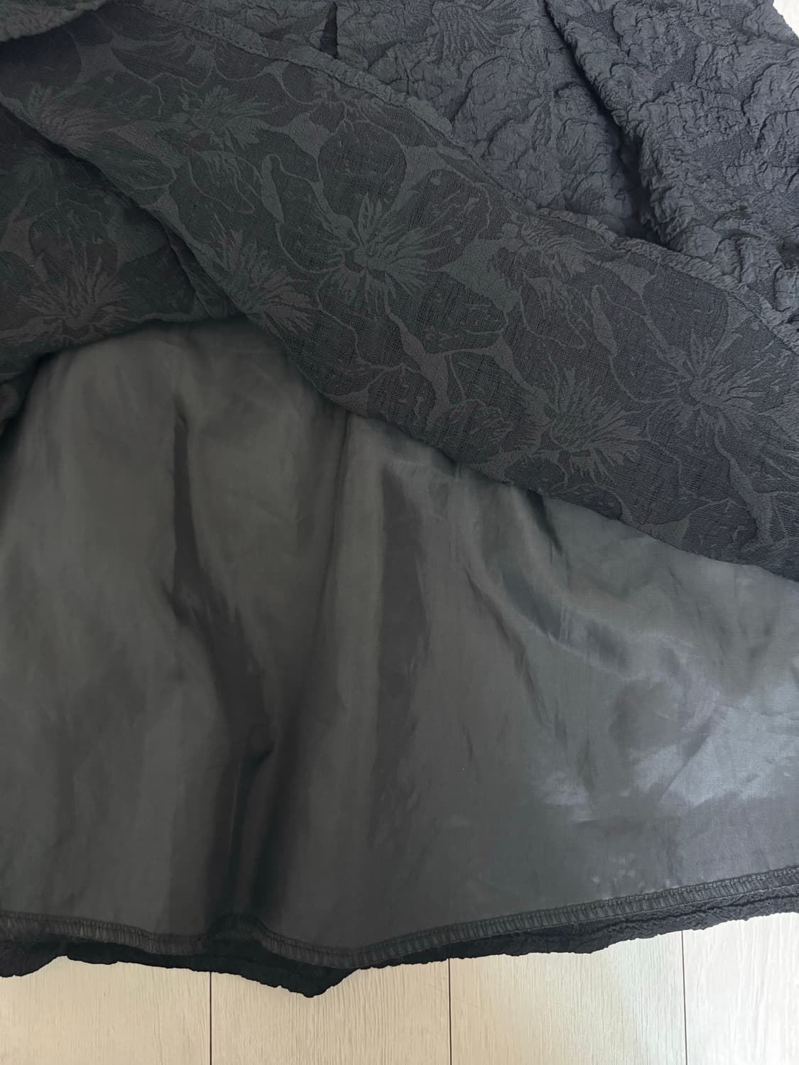 블랙 자카드 슬리브리스 미니 드레스 상품이미지3