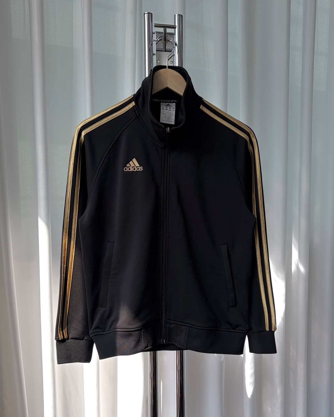 [S]아디다스 마샬아츠 검골 블랙 골드 트랙탑 져지 상품이미지2