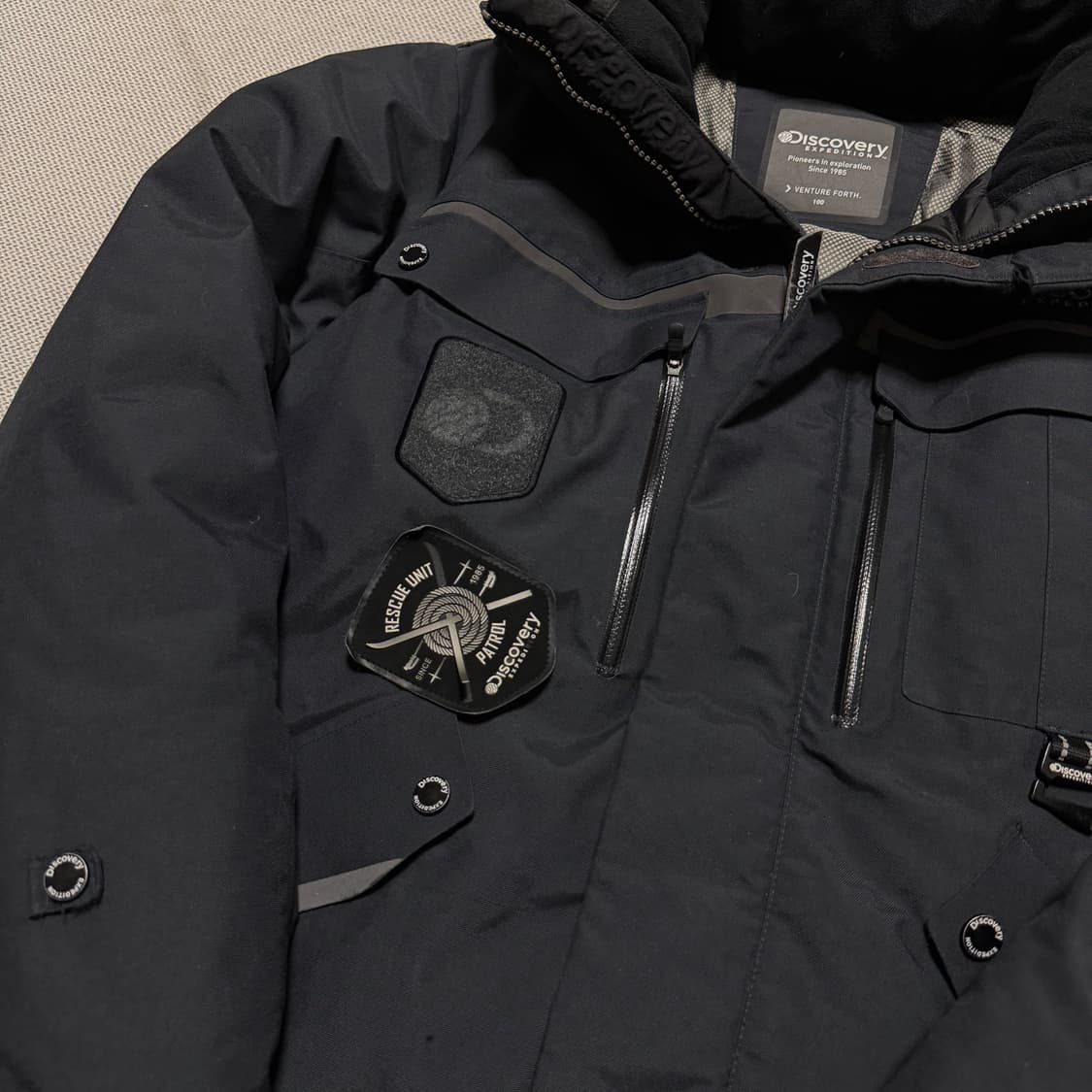 디스커버리 익스페디션 패트롤 숏 패딩 자켓 상품이미지3