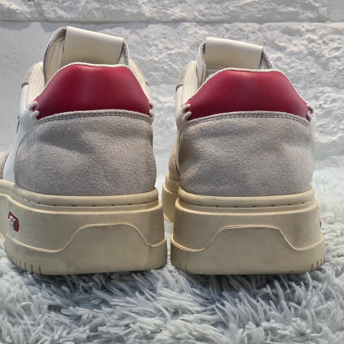 4q-19:abl-l 로우 컷 스웨이드 스니커즈 화이트/그레이 (245m 상품이미지4