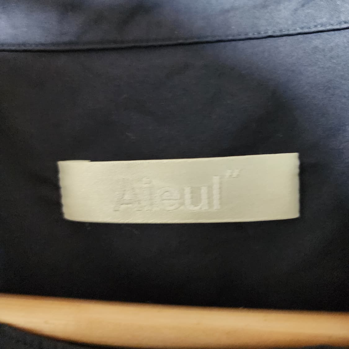 아이엘 페르소나 네이비 아방가르드 디테일 셔츠 상품이미지3