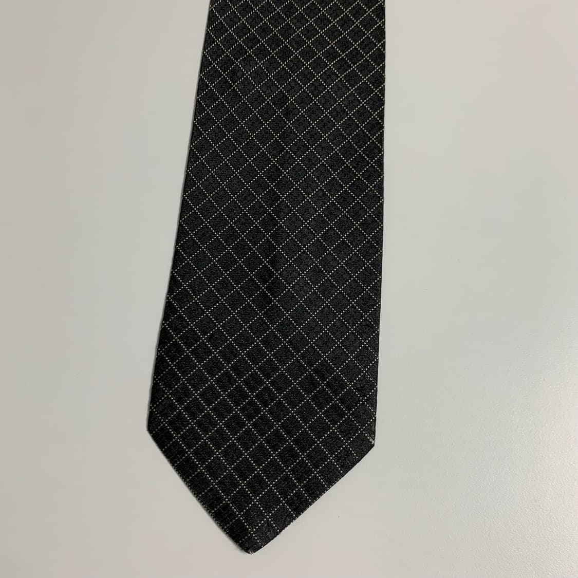 휴고보스(HUGO BOSS) 명품 블랙컬러 체크넥타이 100실크 A등급 상품이미지10