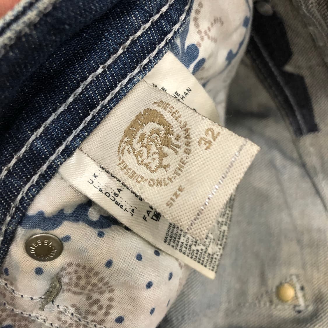 디젤 Darron 워싱 디스 데님 팬츠 상품이미지9