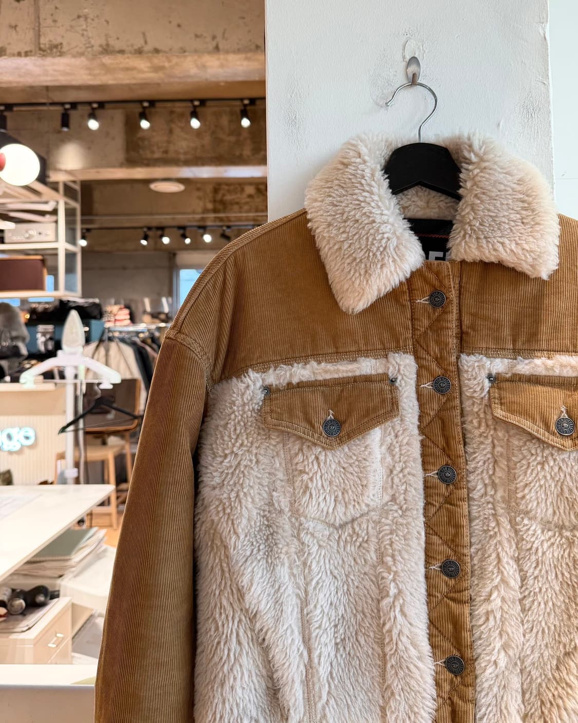 디젤 브라운 W-ARY 플리스 코듀로이 자켓 상품이미지4