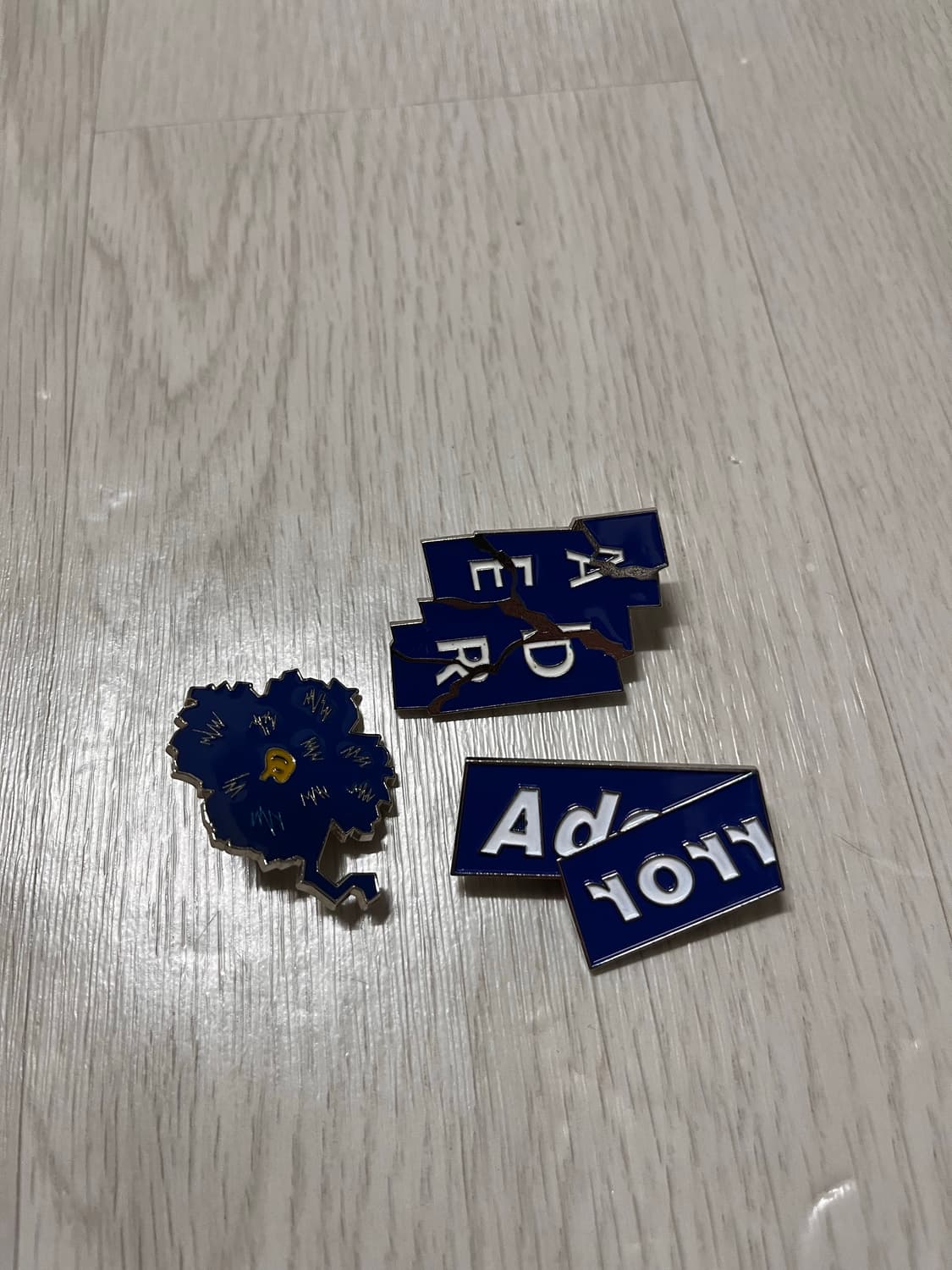 아더에러 뱃지 상품이미지1