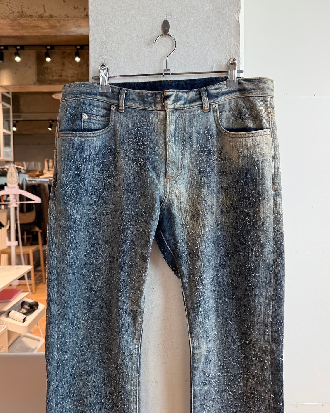 메종 마르지엘라 데님 백스티치 디스트로이드 팬츠  상품이미지3