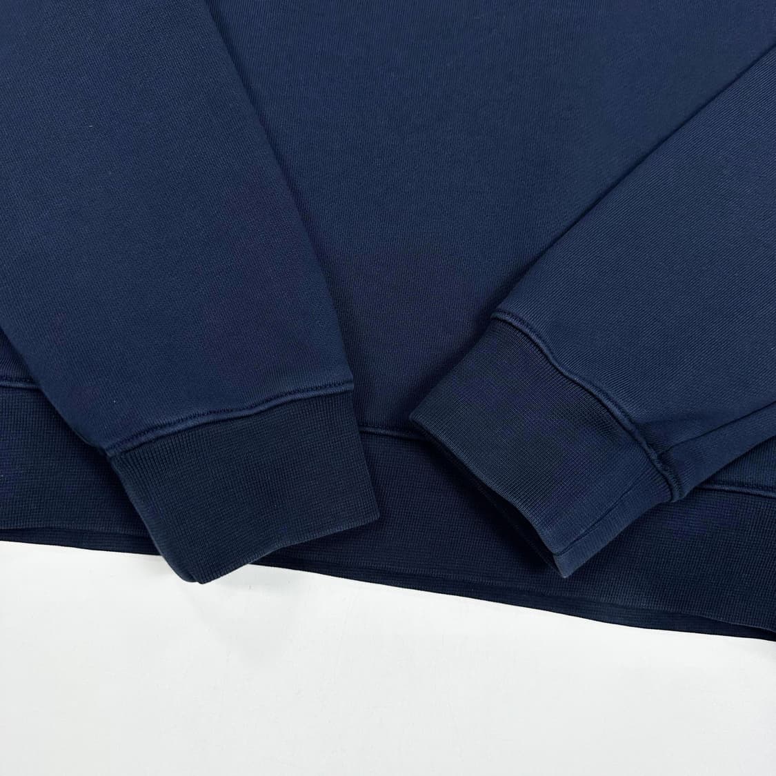 아페쎄 A.P.C 파리 네이비 맨투맨 (M 여성추천) 상품이미지4