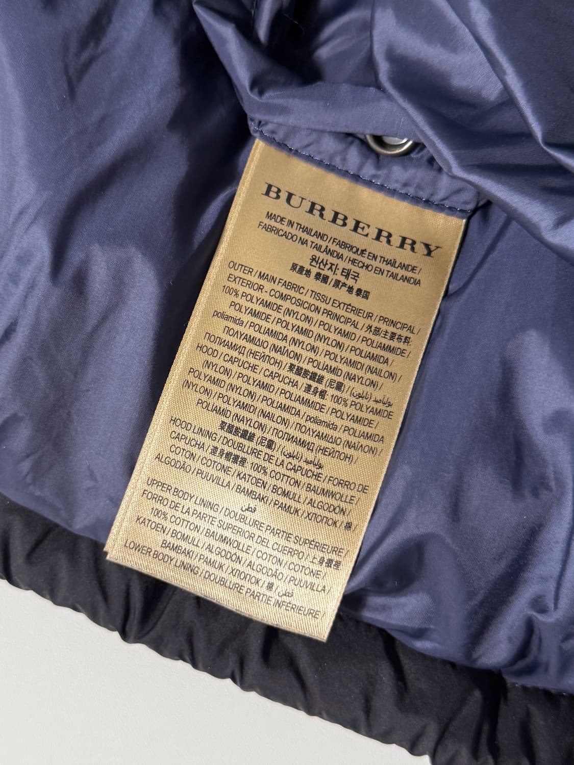 버버리 루즈핏 베스포드 체크라이닝 구스다운 푸퍼 패딩 상품이미지9