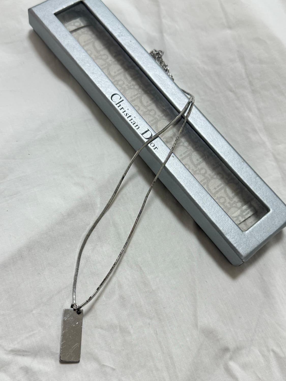 디올트로터 목걸이 박스구성 상품이미지3