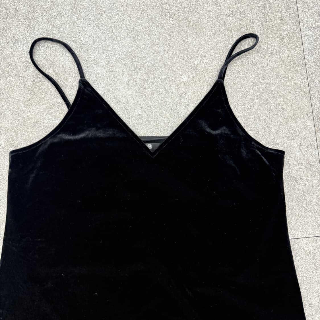 유니클로 벨벳 슬립 원피스 상품이미지5