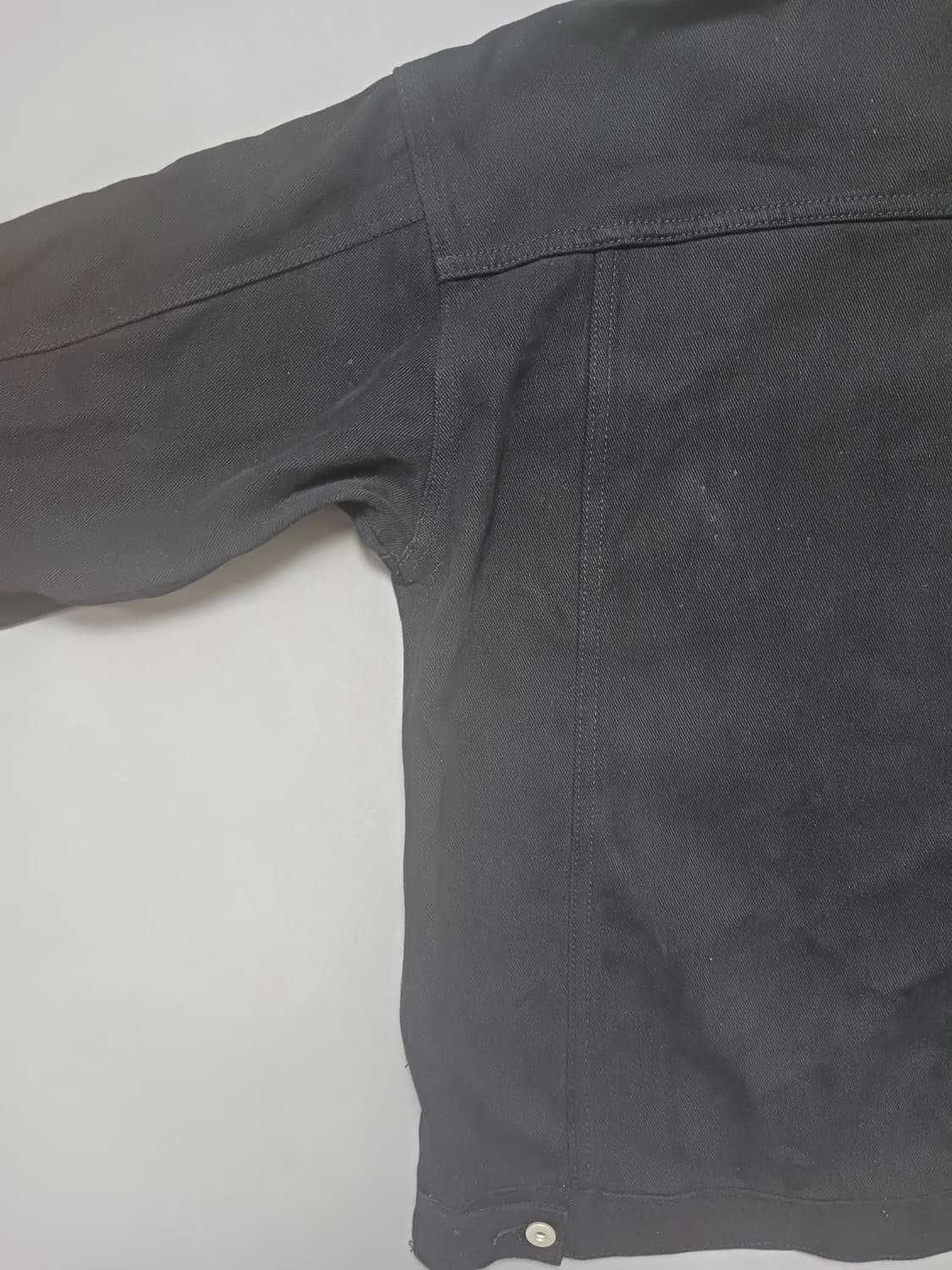 [L] 파르티멘토 트러커 블랙 데님 자켓 상품이미지7