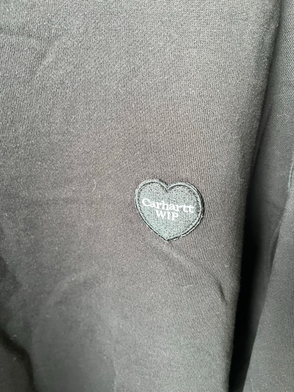 칼하트 WIP 하트패치 크루넥 오버핏 상품이미지3