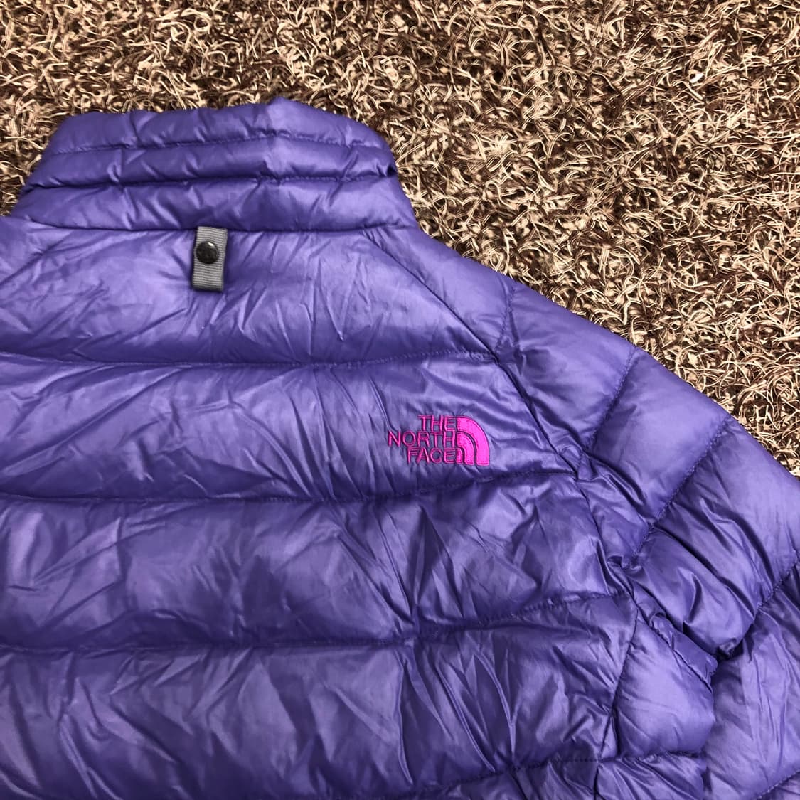 노스페이스 구스다운 700 퍼플 경량 패딩 상품이미지4