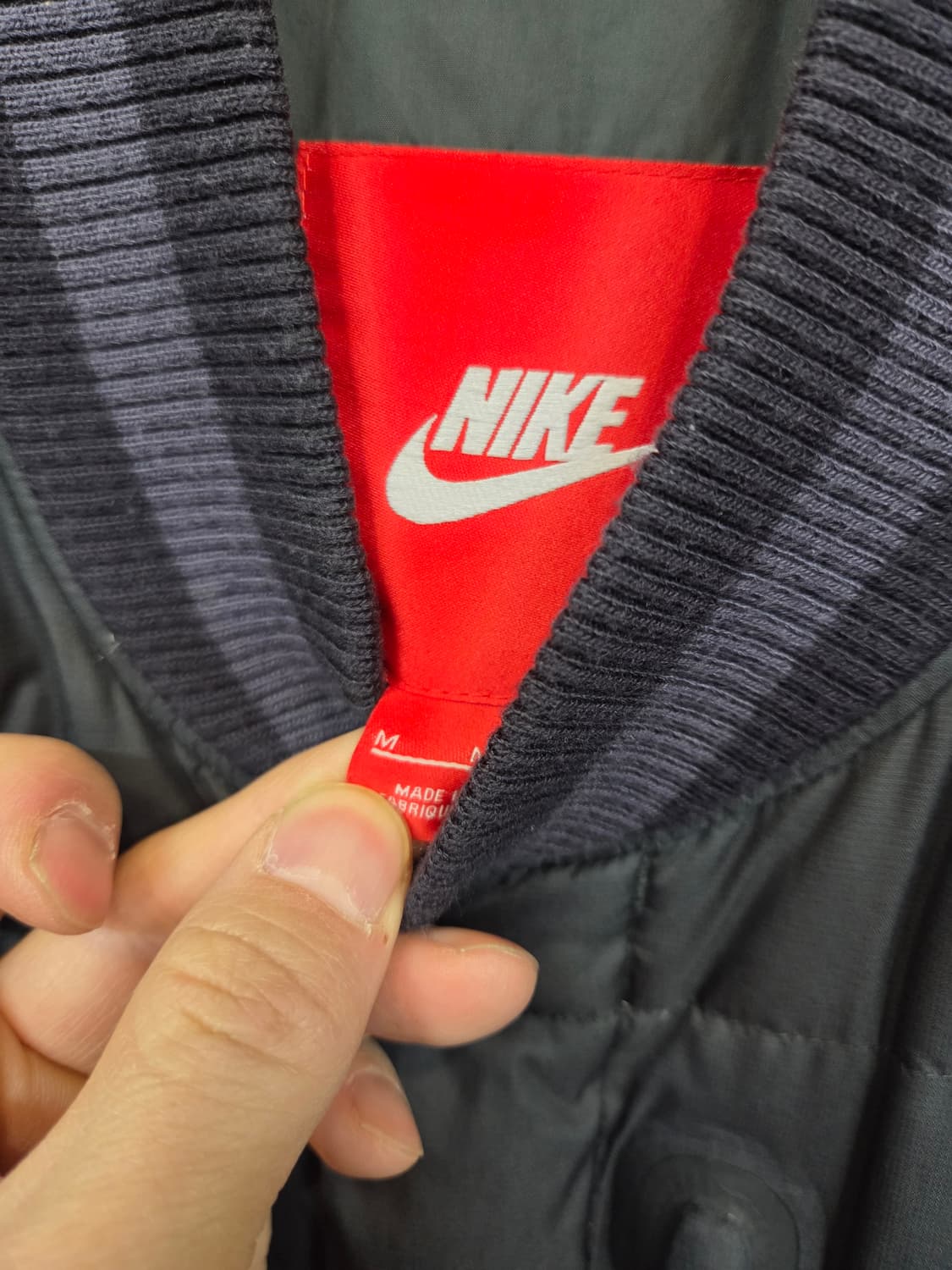 나이키 디펜더 550 다운 패딩 조끼 m 상품이미지3