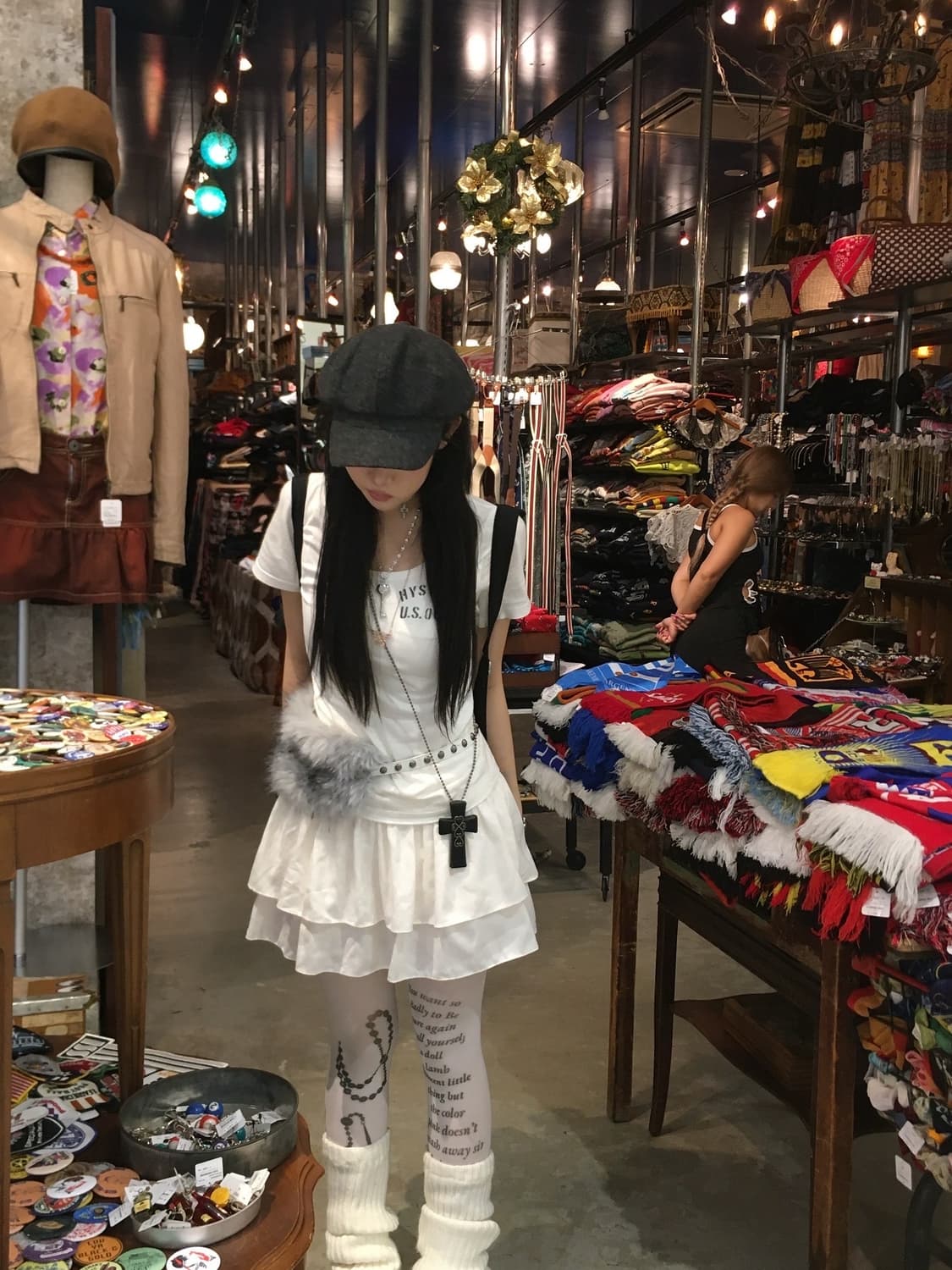 히스테릭글래머 화이트 로고 프린팅 유넥 반팔티 상품이미지2