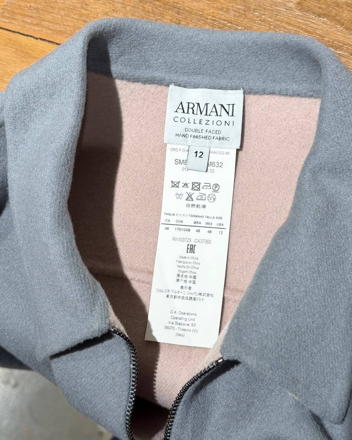 아르마니 컬렉션 그레이 포켓 카라 집업 상품이미지7