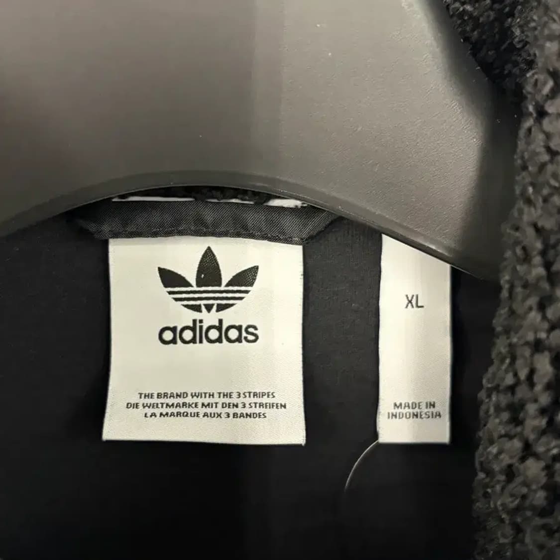 Adidas fleece heavy jacket XL 상품이미지3