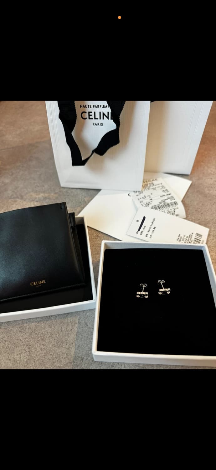 셀린느 트리옹프 귀걸이 실버🔥 상품이미지2