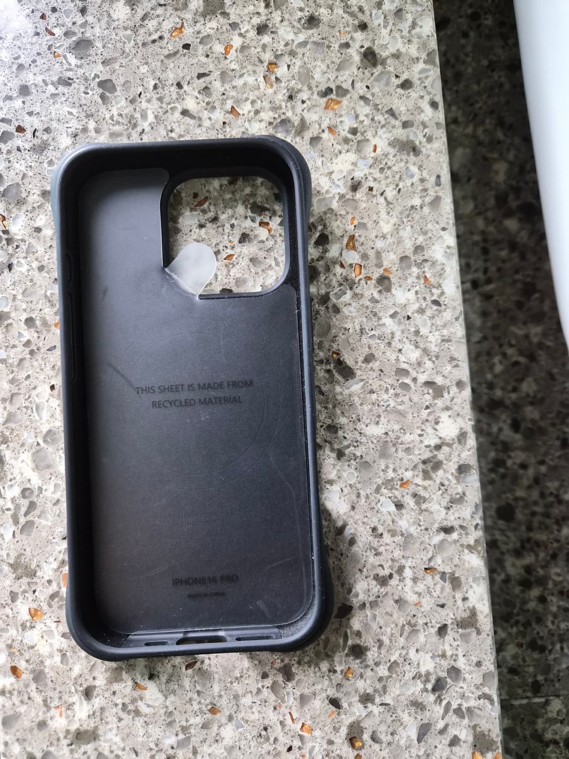 케이스티파이 에센셜 케이스 아이폰 16pro 상품이미지2